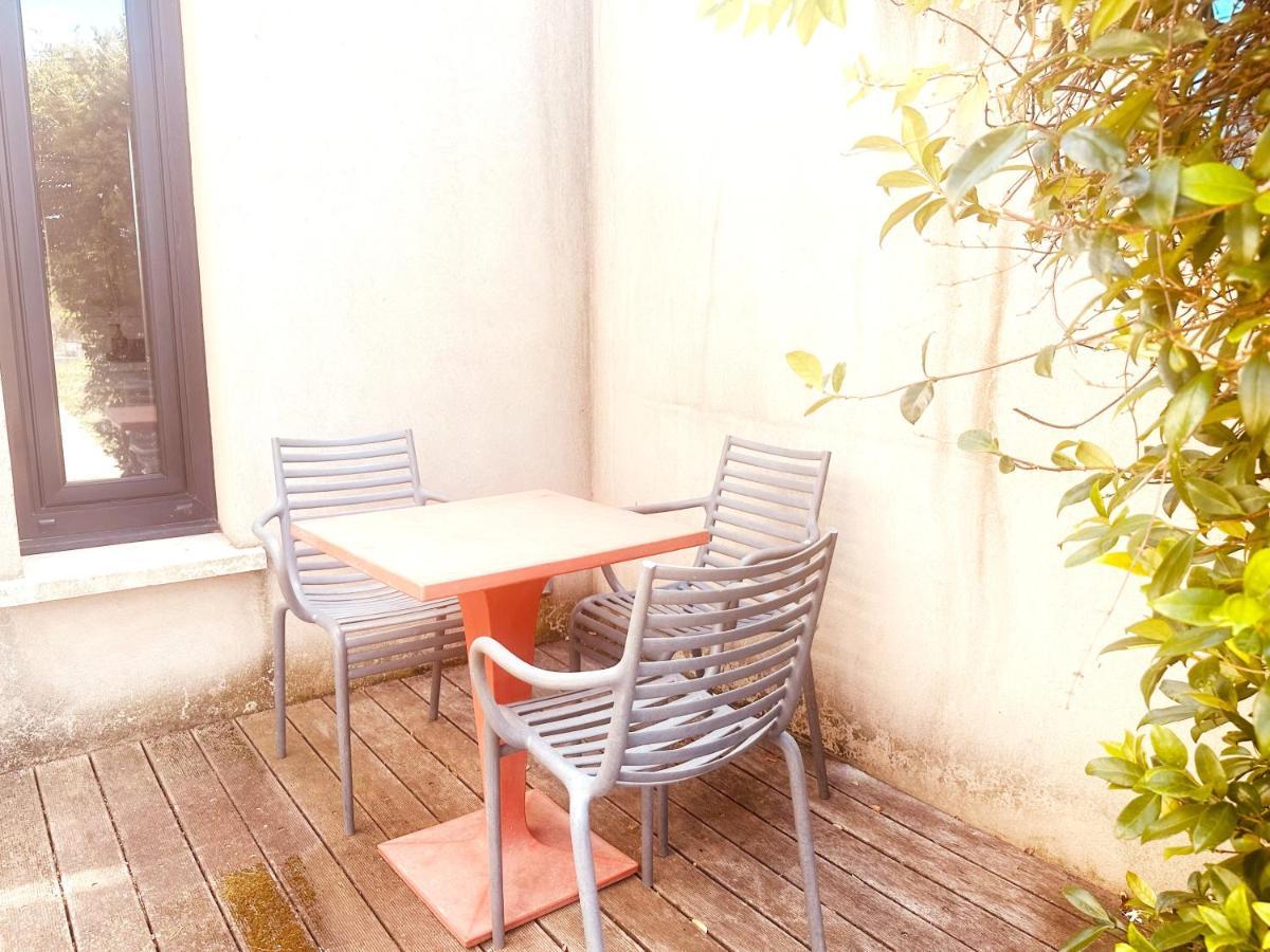 Apartamento Les Madones Nimes Exterior foto